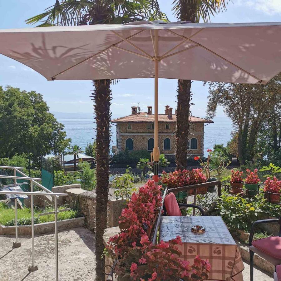 Villa Rose Apartment Lovran Eksteriør bilde
